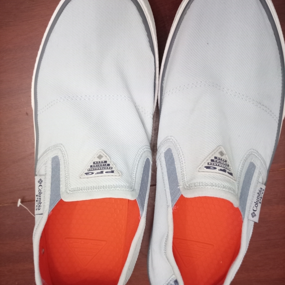 Columbia Women's Light Gray and Orange Slip-On Loafers
